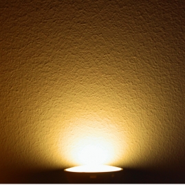 Żarówka LED 5W barwa światła ciepła 380lm,