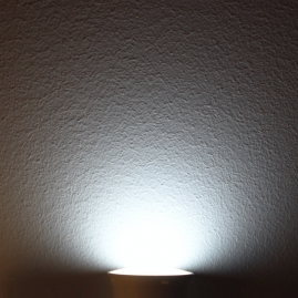  	Żarówka LED 5W barwa światła biała zimna 420lm