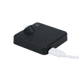 akumulator ładowany przez port USB C,