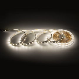 Taśma RGBW świecąca w kolorze neutralnym