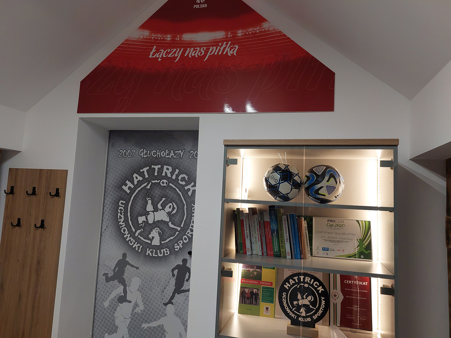 Gablota z oświetleniem LED