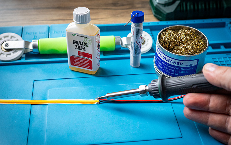 Lutowanie taśmy LED z zastosowaniem zestawu od Design Light